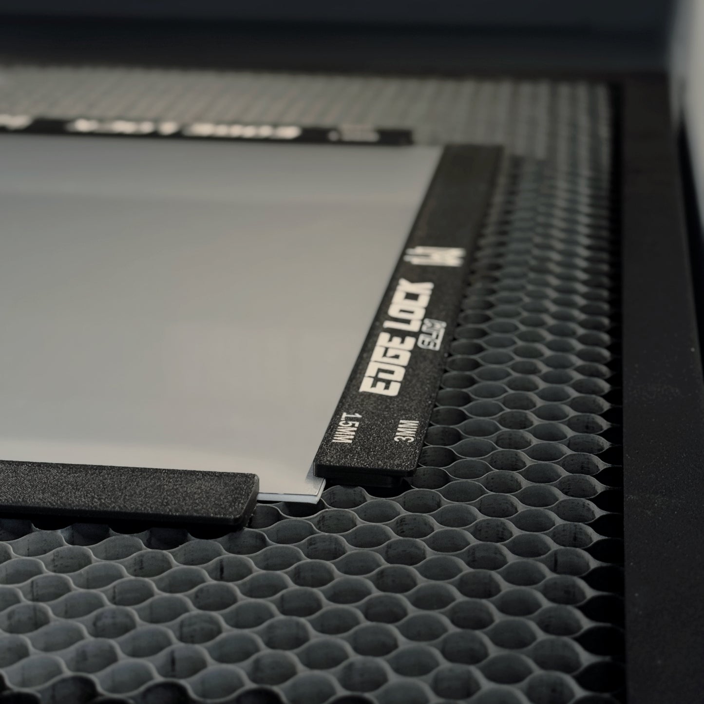 Edge Lock SLIM – Magnetic Hold Down Bars for Laser Engraving