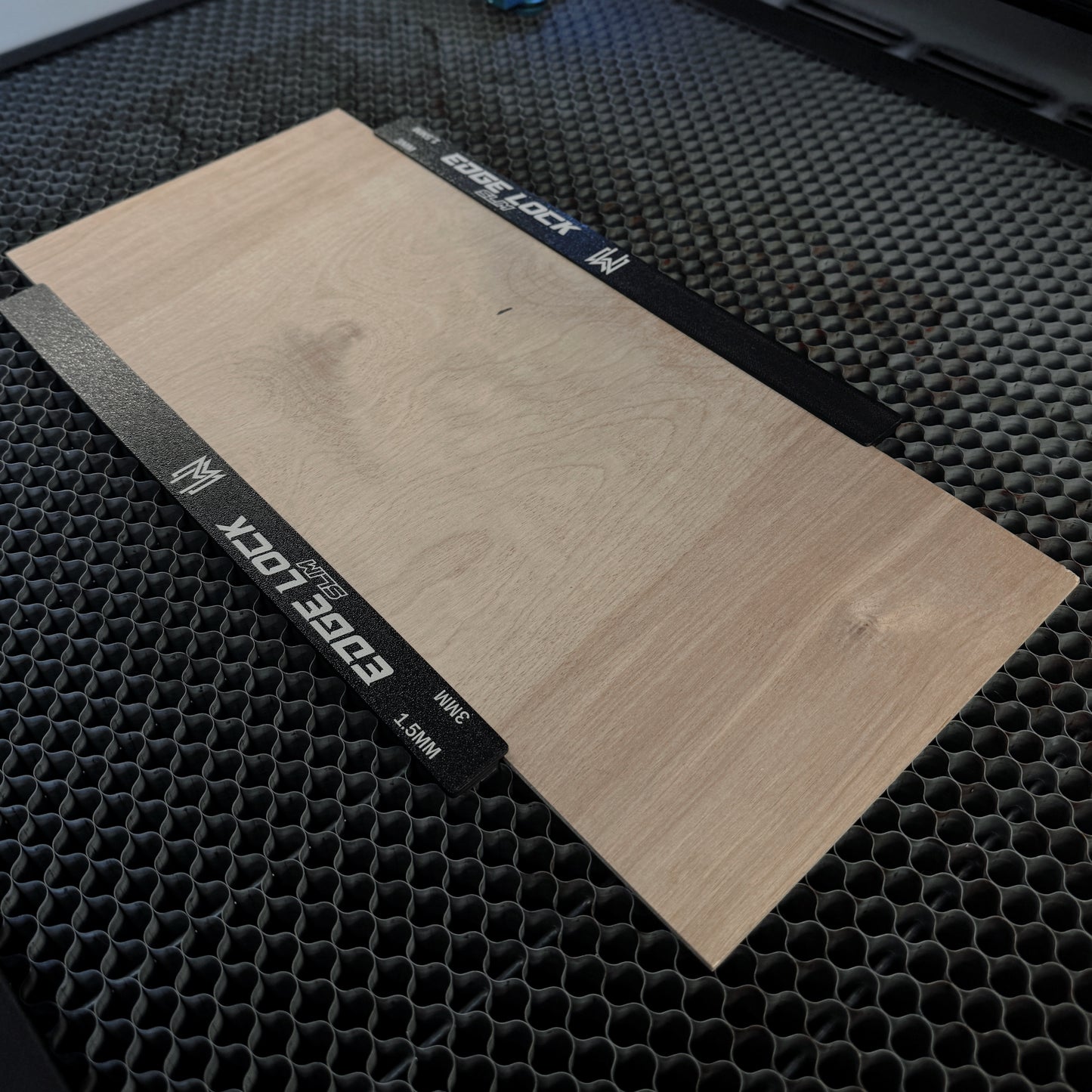Edge Lock SLIM – Magnetic Hold Down Bars for Laser Engraving